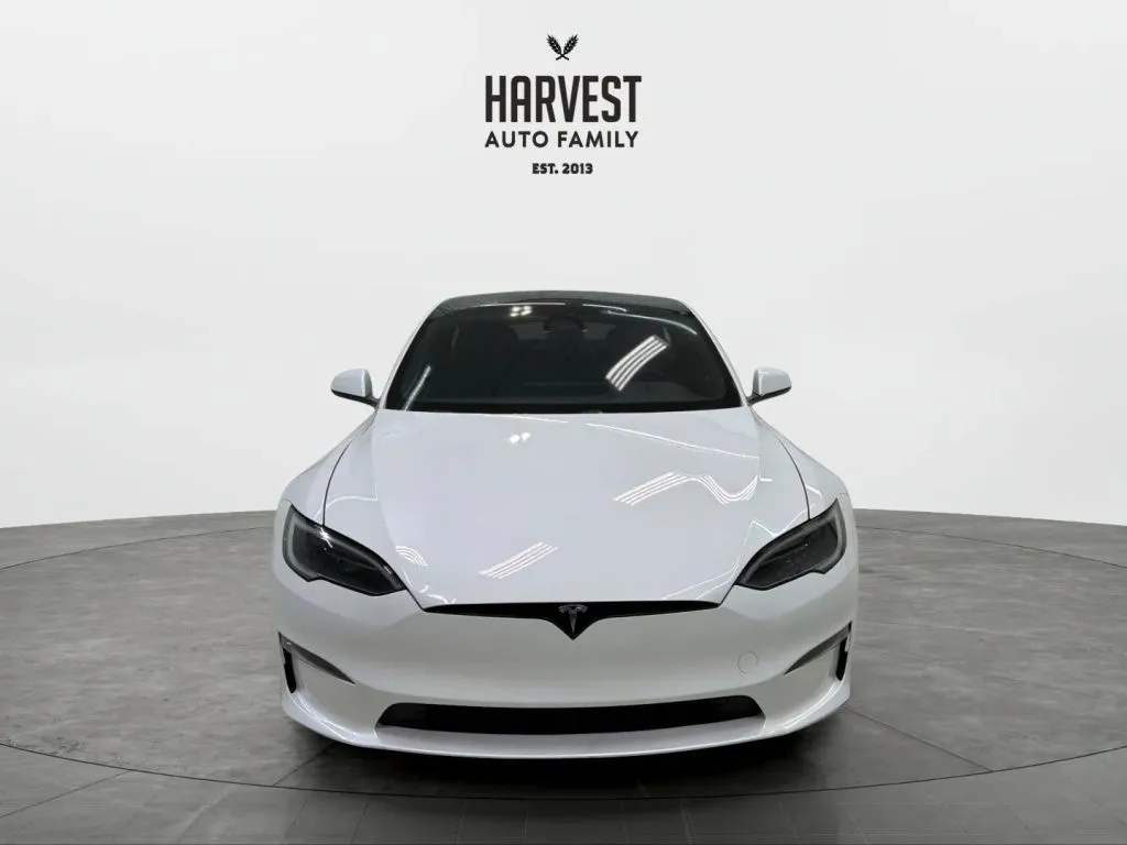Tesla Model S photo 11