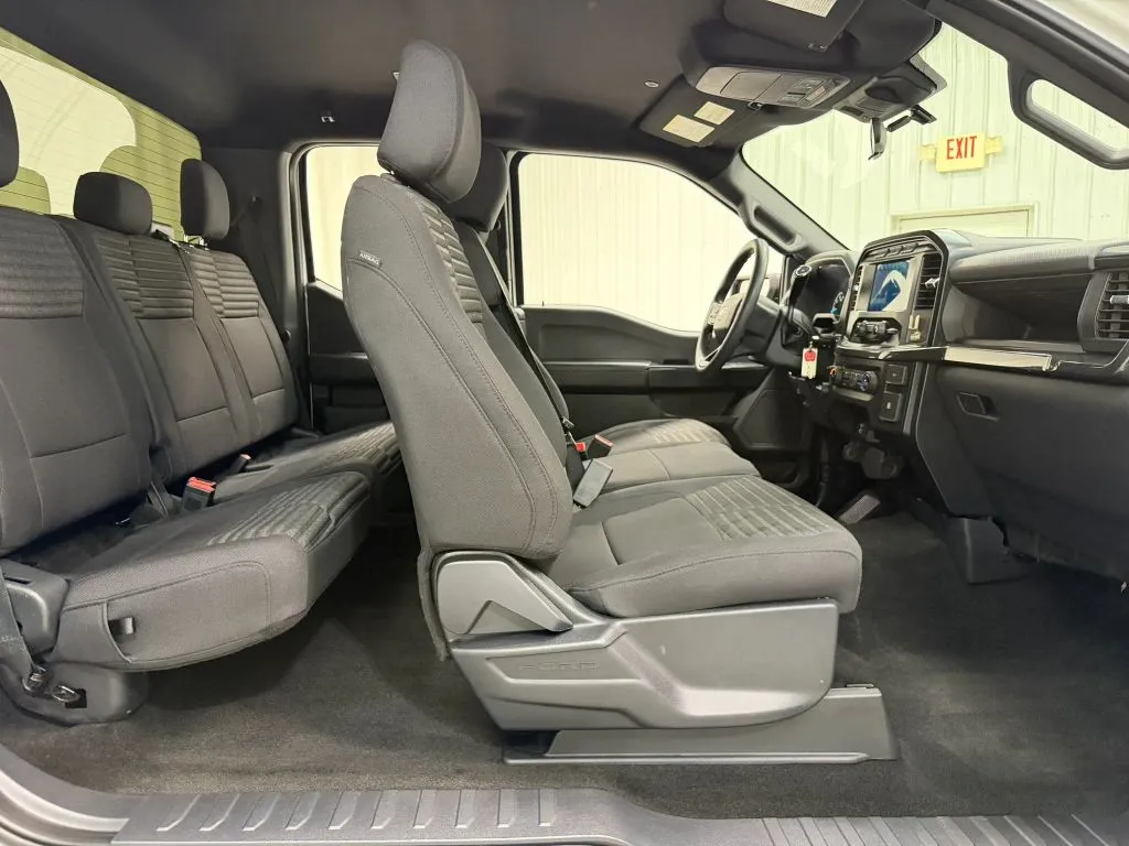 Ford F-150 photo 19