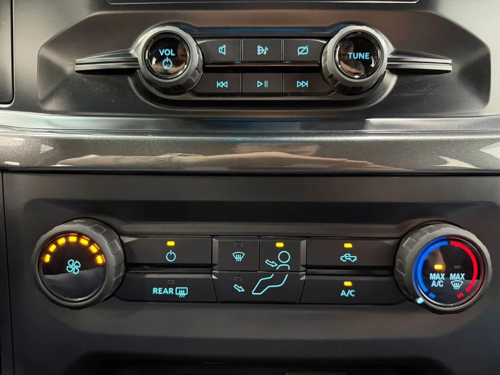 Ford F-150 photo 28