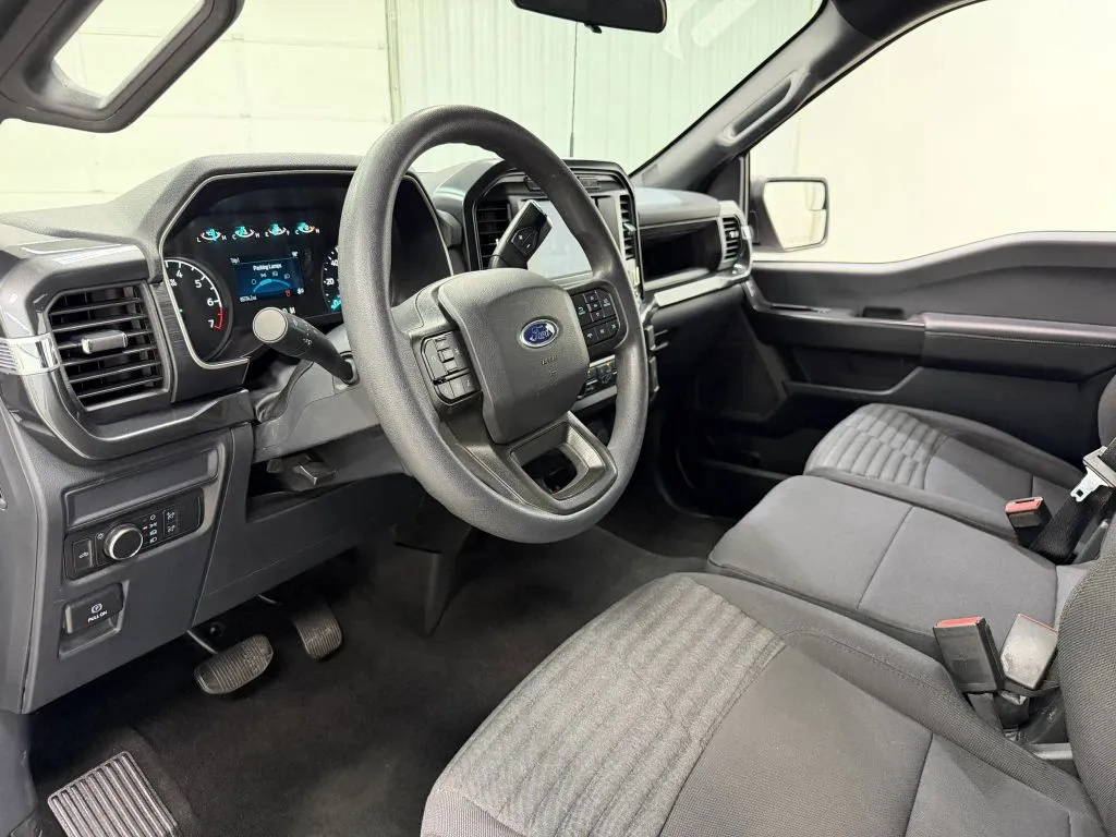Ford F-150 photo 13