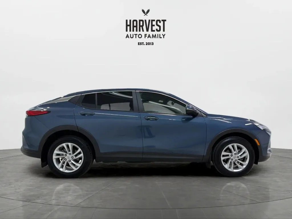 Buick Envista photo 8