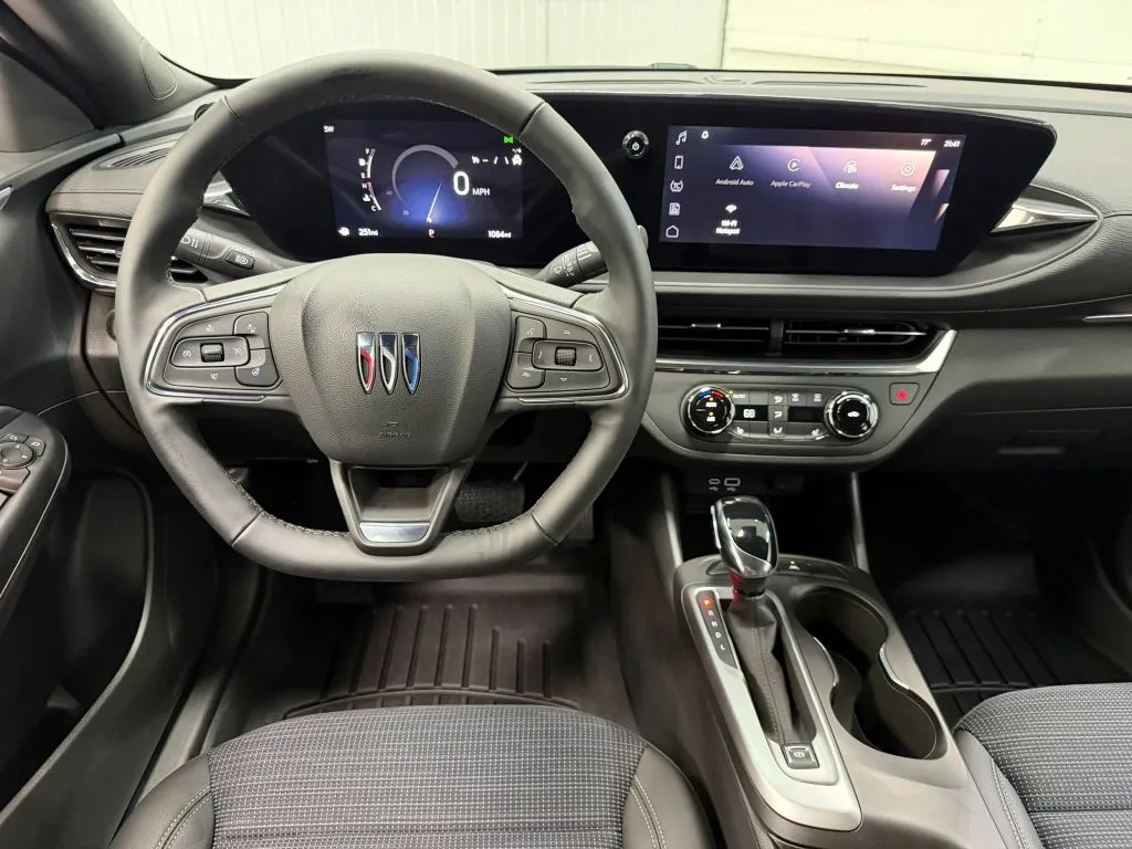 Buick Envista photo 20