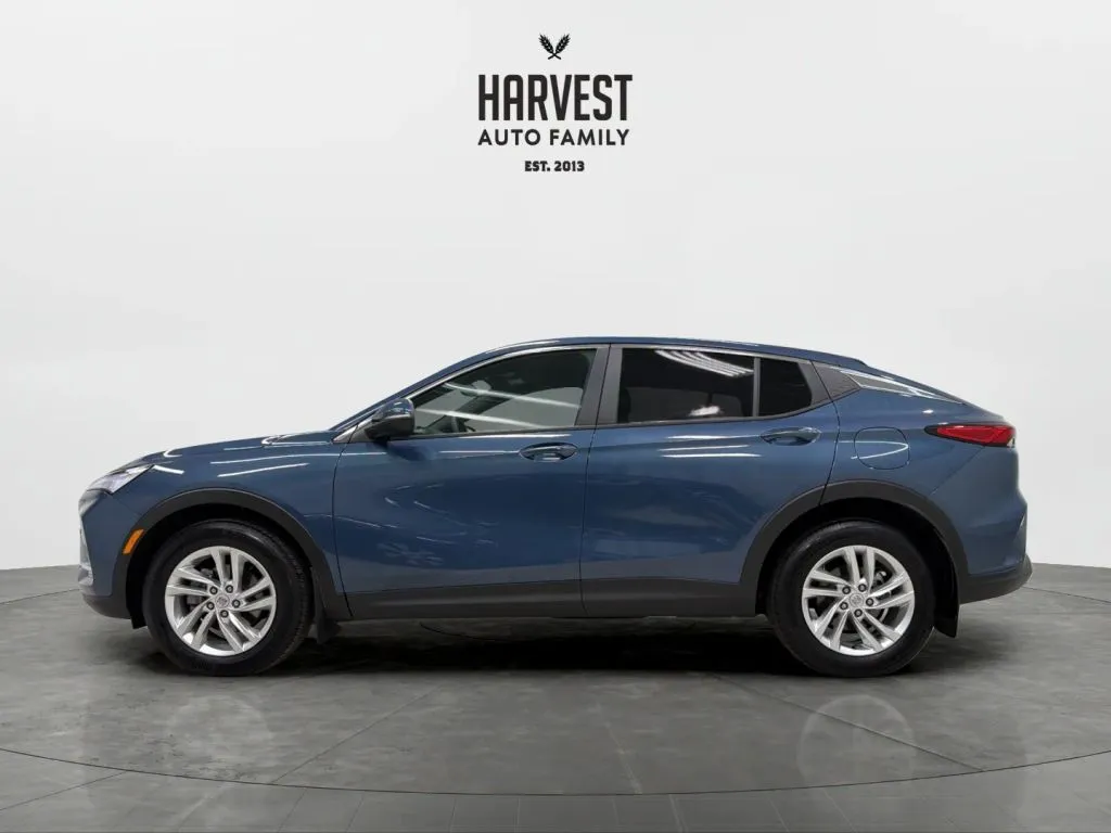 Buick Envista photo 2
