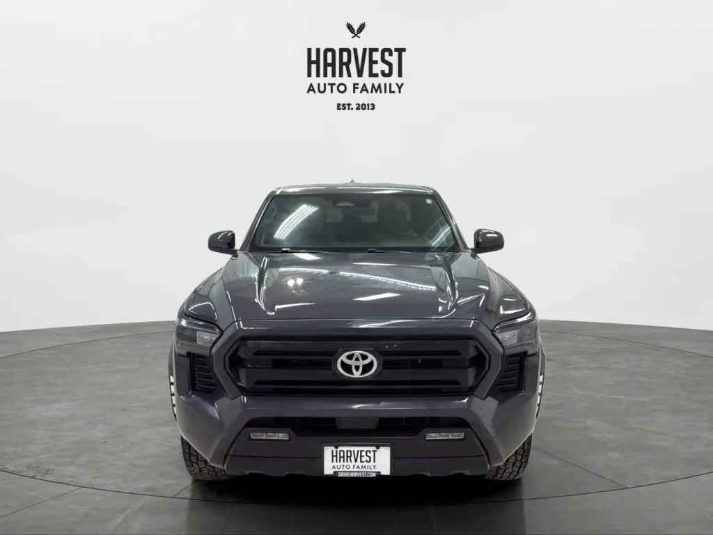 Toyota Tacoma photo 11