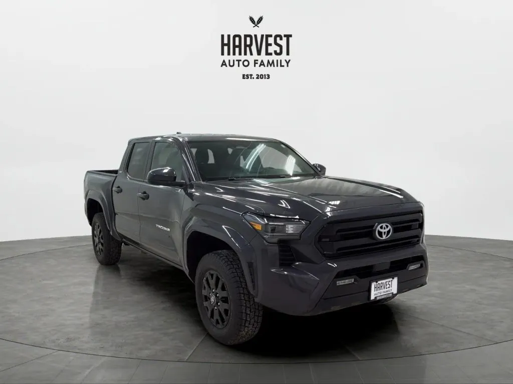 Toyota Tacoma photo 10