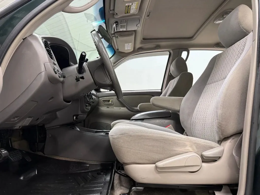 Toyota Tundra photo 15