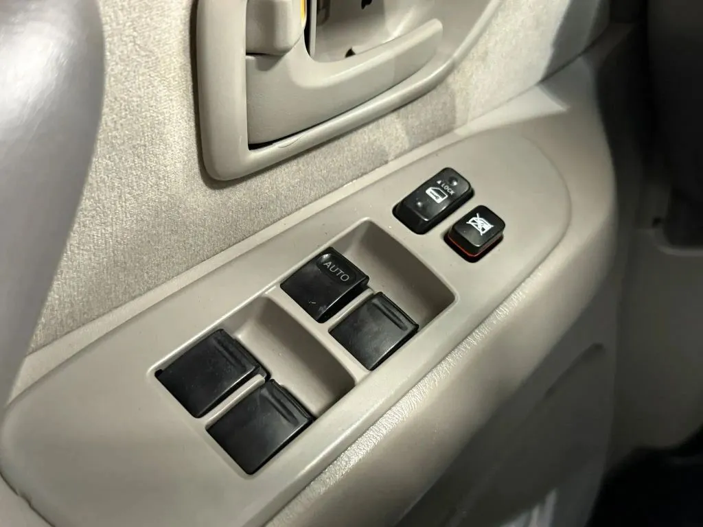 Toyota Tundra photo 23
