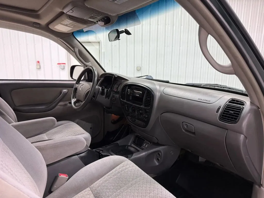 Toyota Tundra photo 14