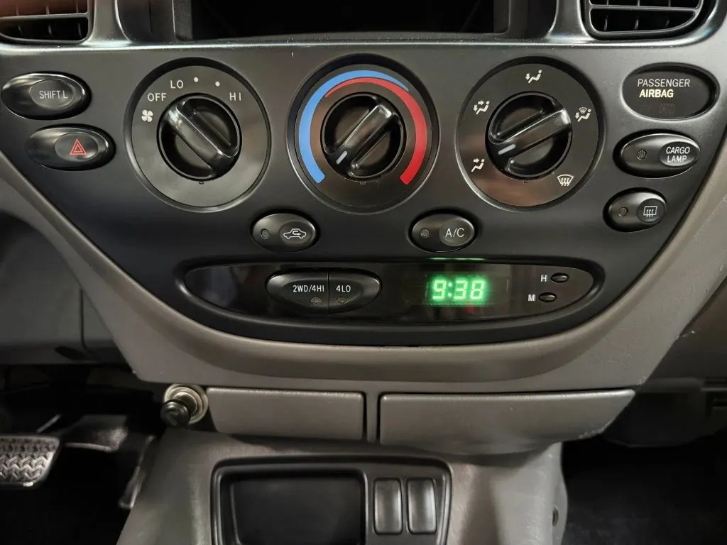 Toyota Tundra photo 22
