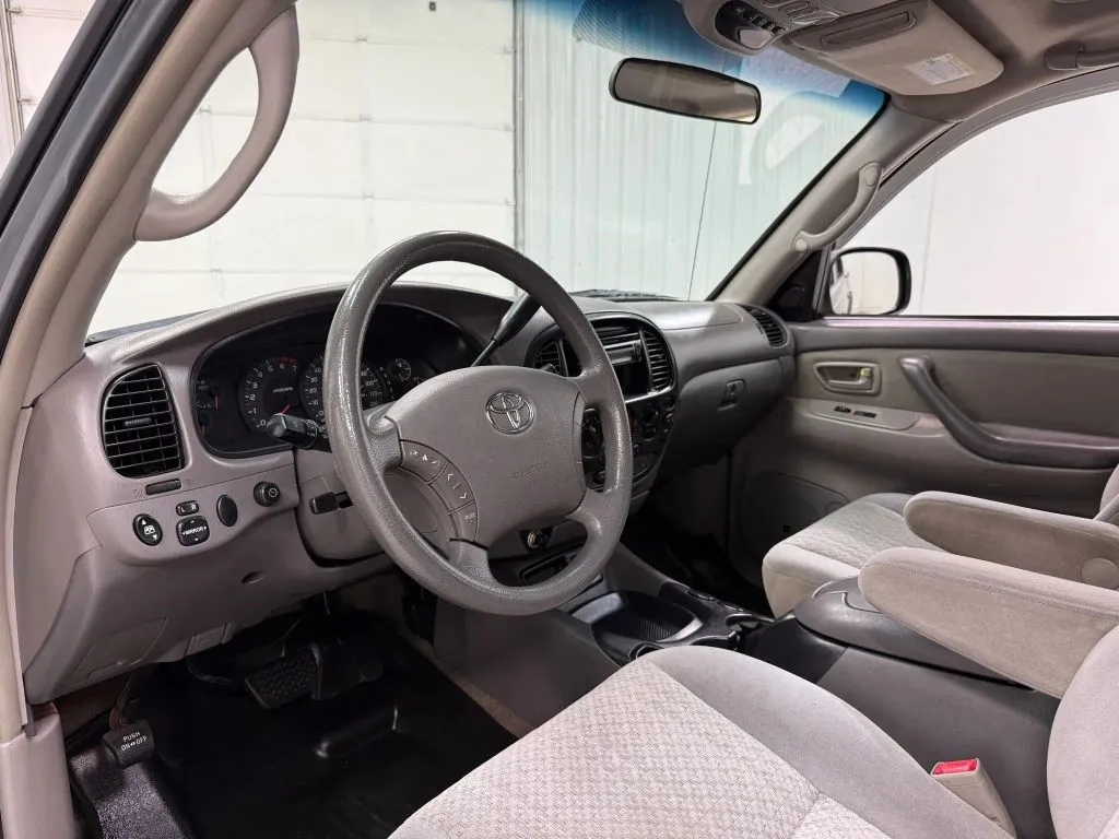 Toyota Tundra photo 12