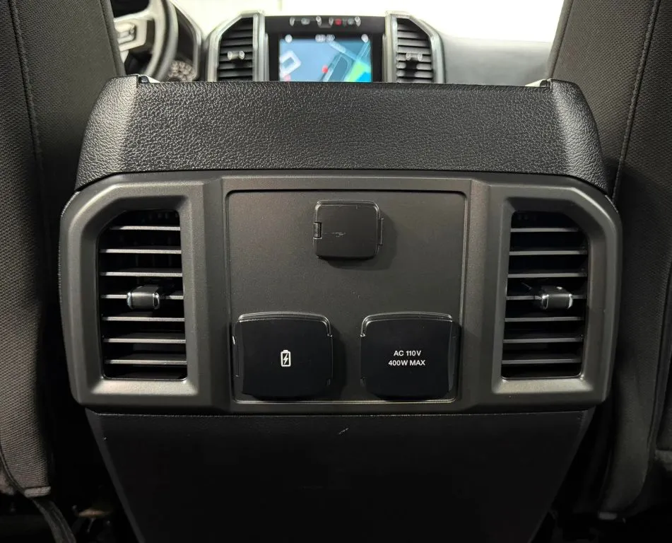 Ford F-150 photo 17
