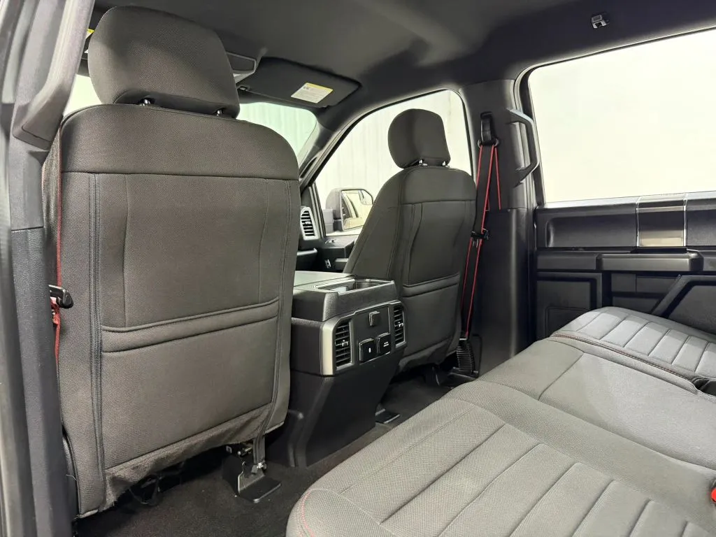 Ford F-150 photo 16