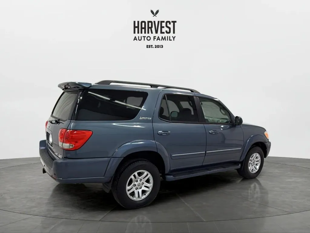 Toyota Sequoia photo 7