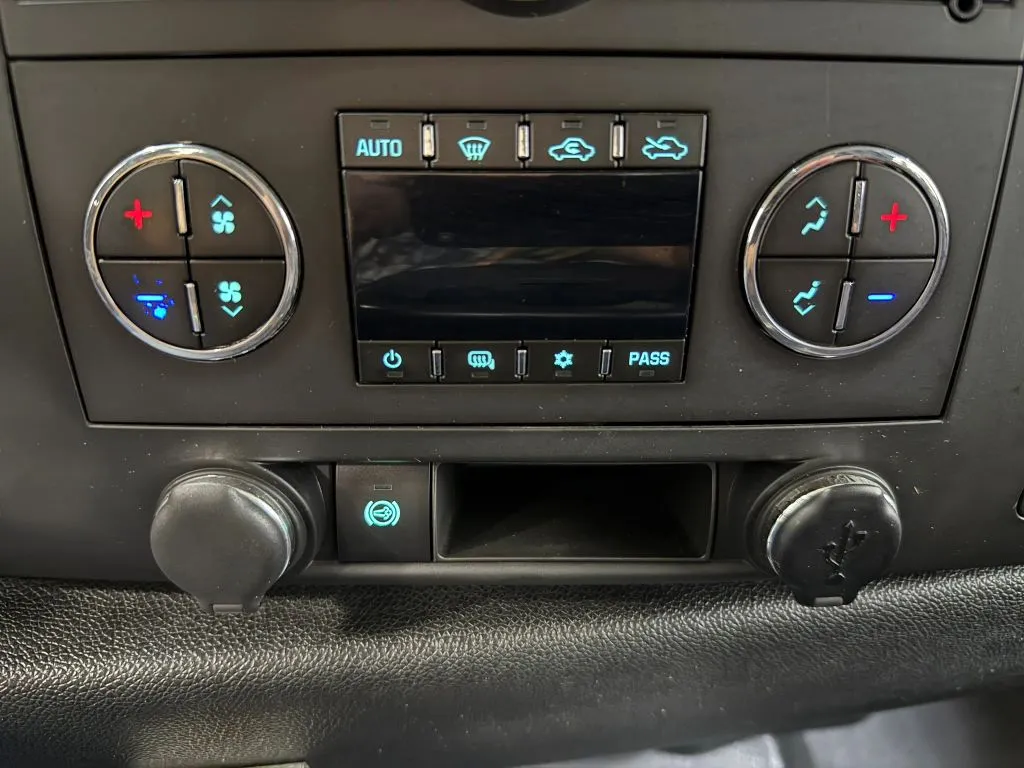 GMC Sierra photo 23