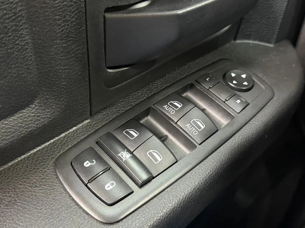 Ram 3500 photo 24
