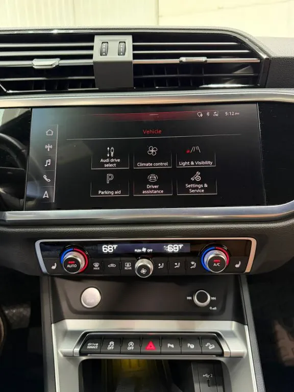 Audi Q3 photo 23