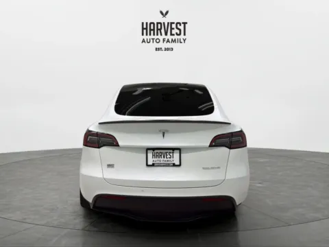 More photos of 2023 Tesla Model Y Performance Sport Utility 4D at Harvest Auto Family, NE
