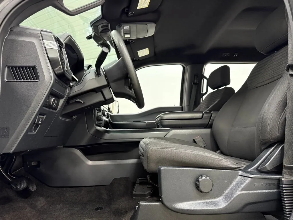 Ford F-150 photo 15