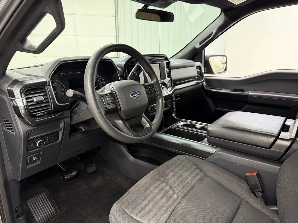 Ford F-150 photo 12