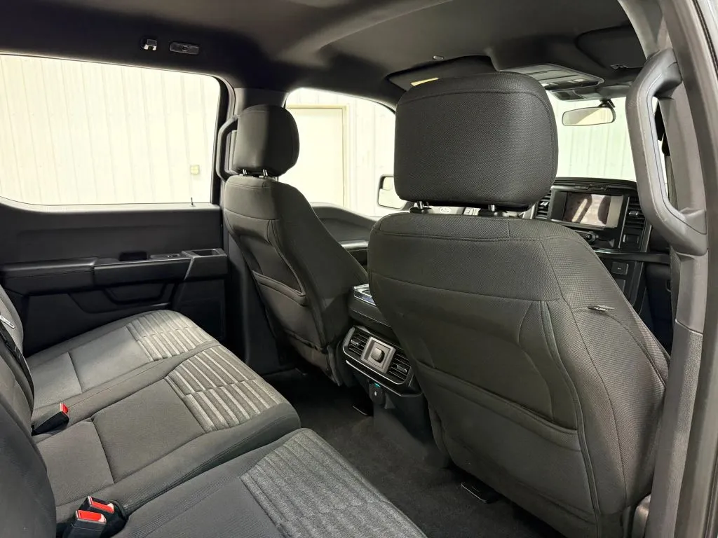 Ford F-150 photo 17