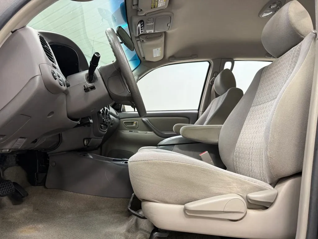 Toyota Tundra photo 15