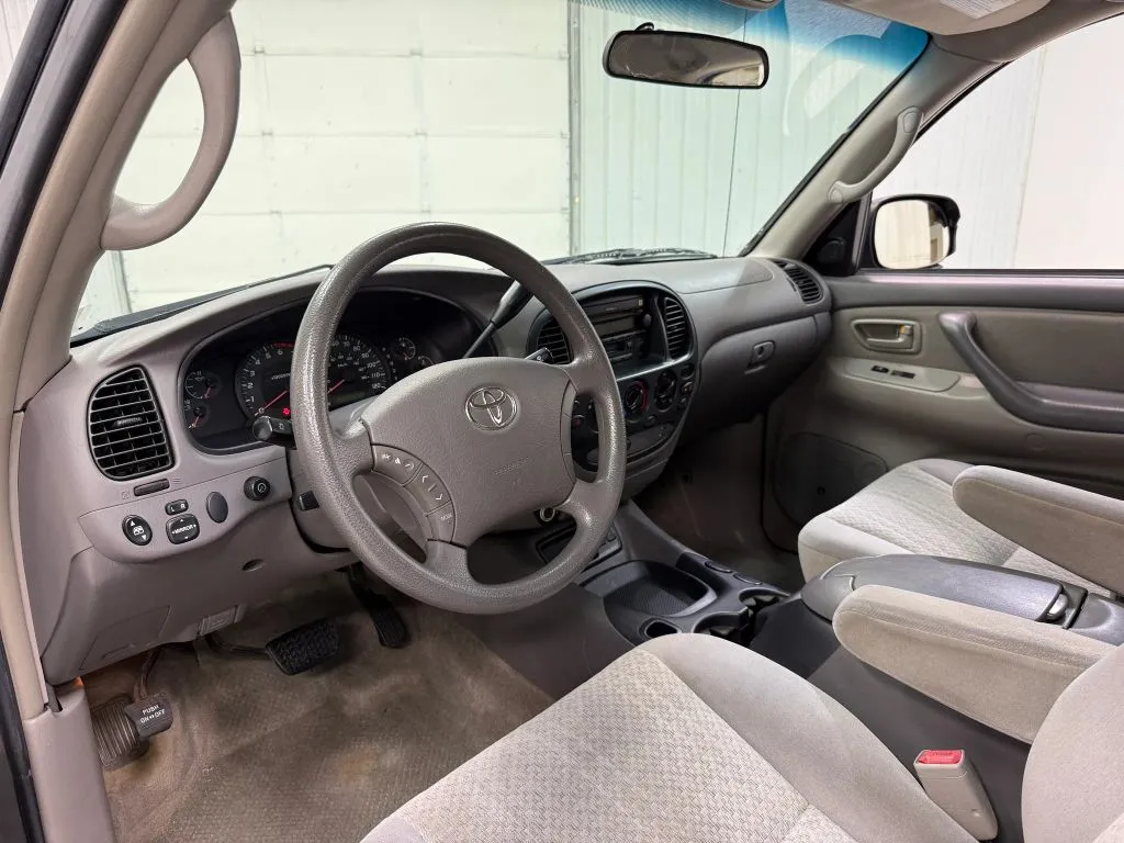 Toyota Tundra photo 12