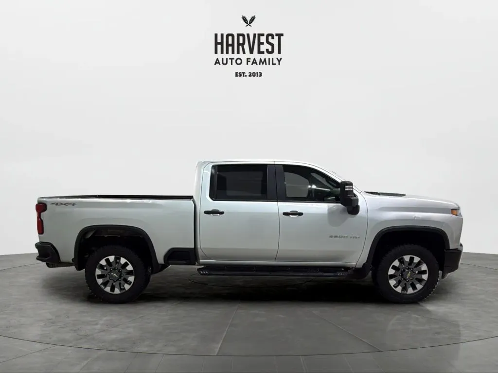 Chevrolet Silverado photo 8