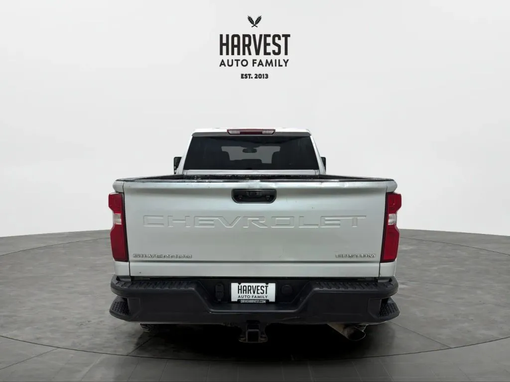 Chevrolet Silverado photo 5