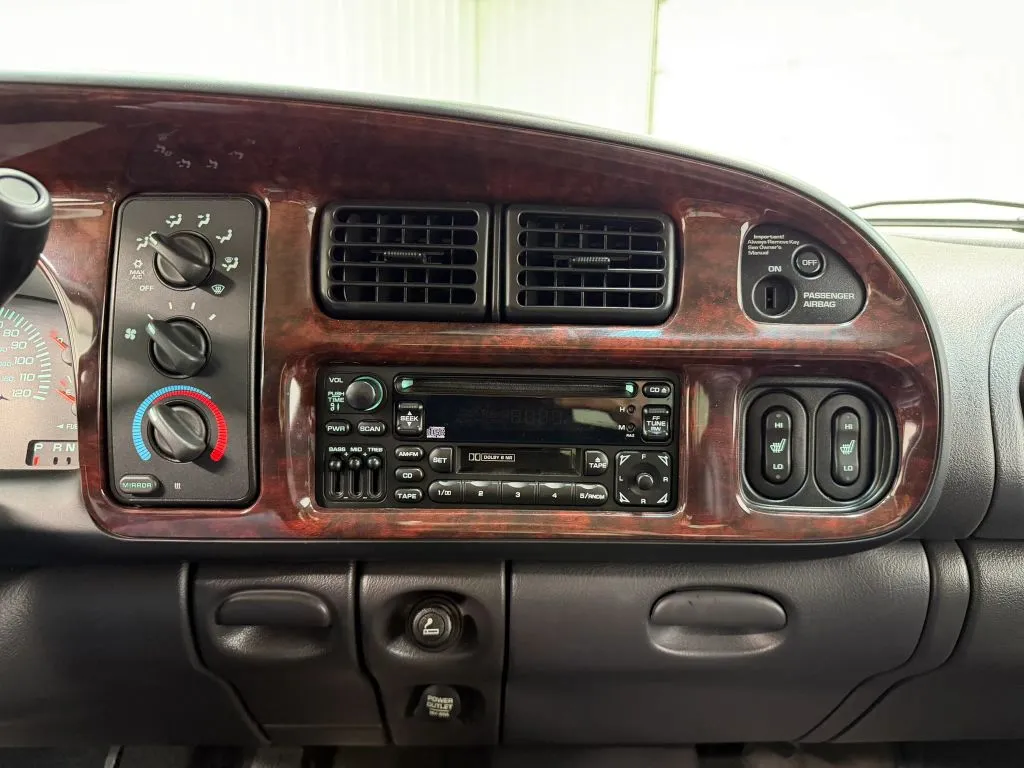 Dodge Ram photo 24