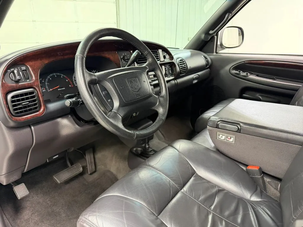 Dodge Ram photo 12