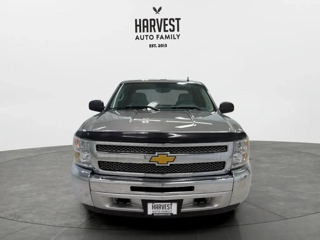 Chevrolet Silverado photo 11