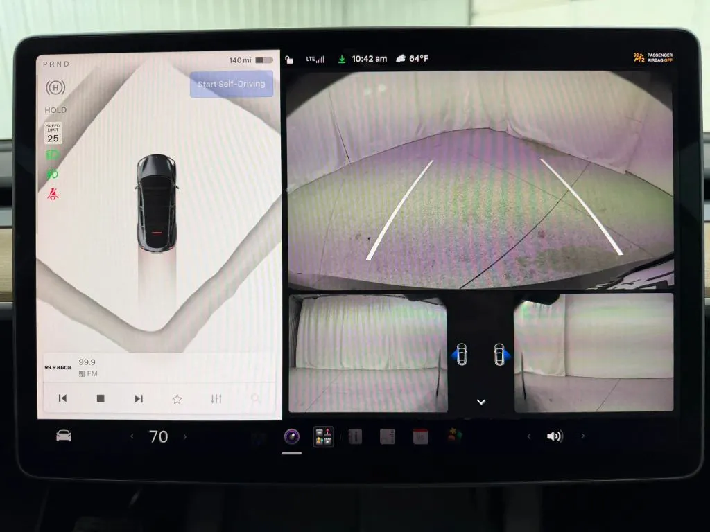 Tesla Model Y photo 26