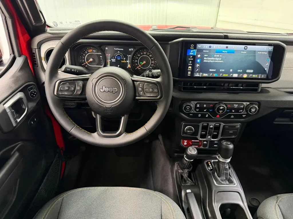 Jeep Wrangler photo 19