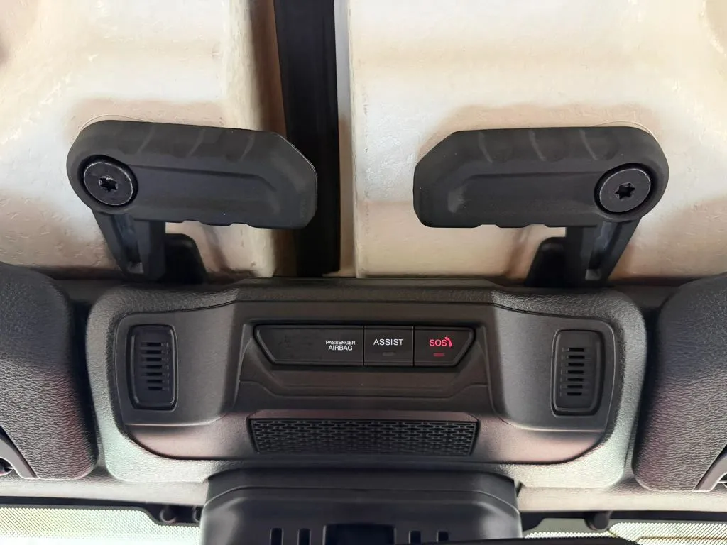 Jeep Wrangler photo 27