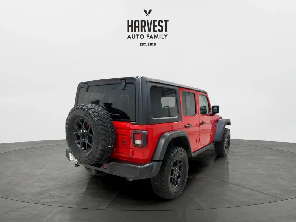 Jeep Wrangler photo 6
