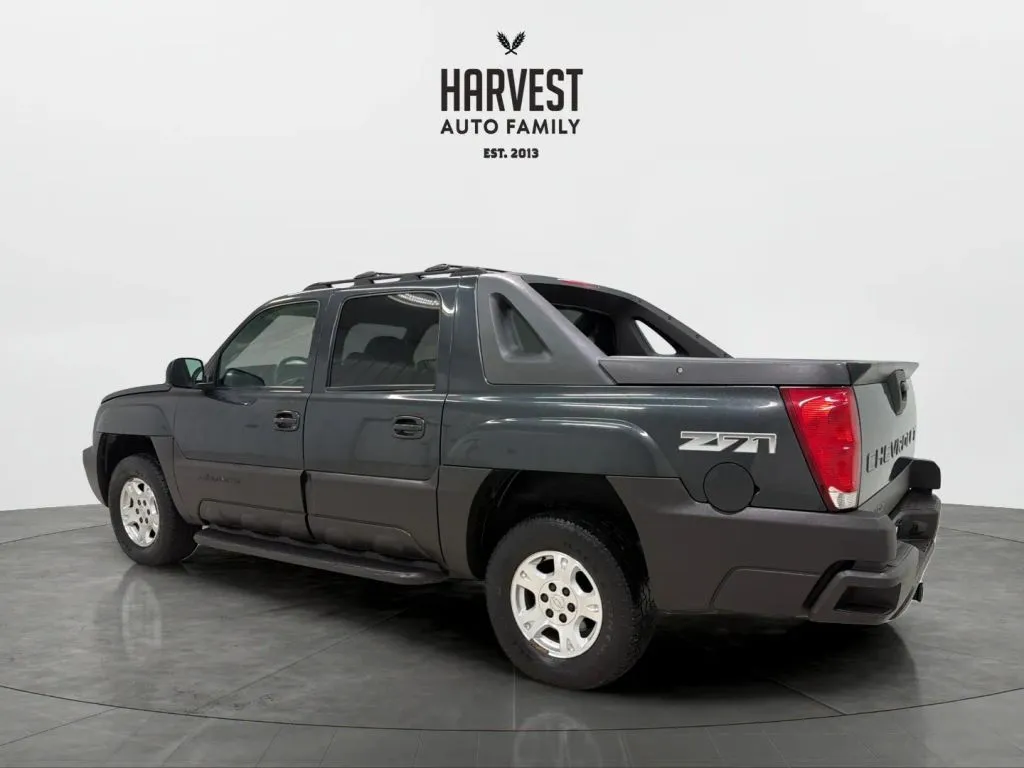 Chevrolet Avalanche photo 3