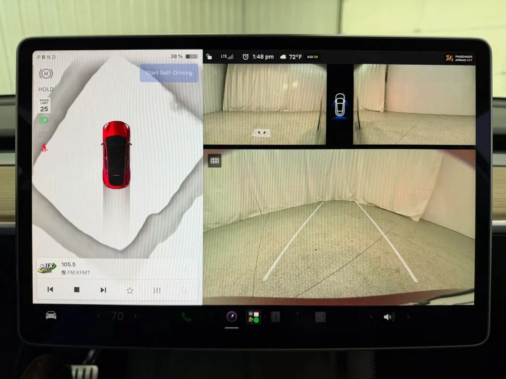 Tesla Model Y photo 26