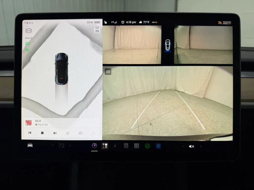 Tesla Model Y photo 23