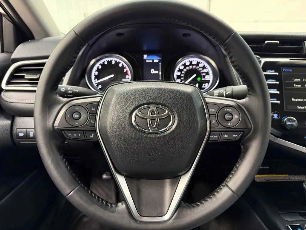 Toyota Camry photo 19