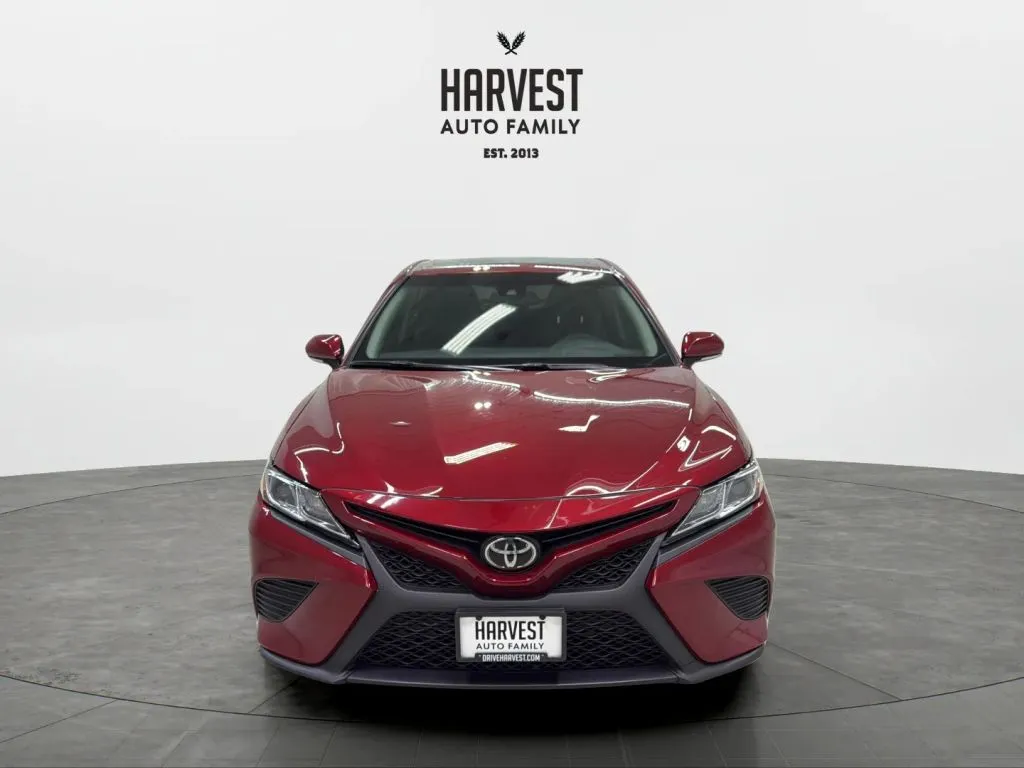Toyota Camry photo 11