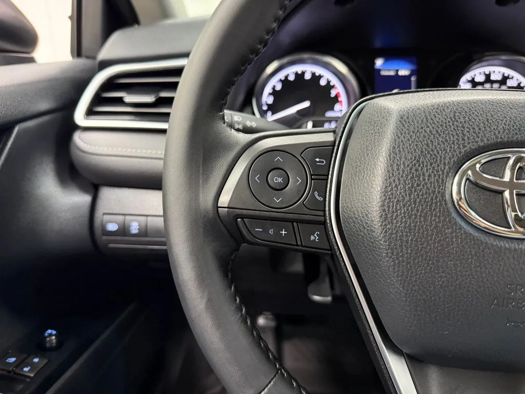 Toyota Camry photo 27