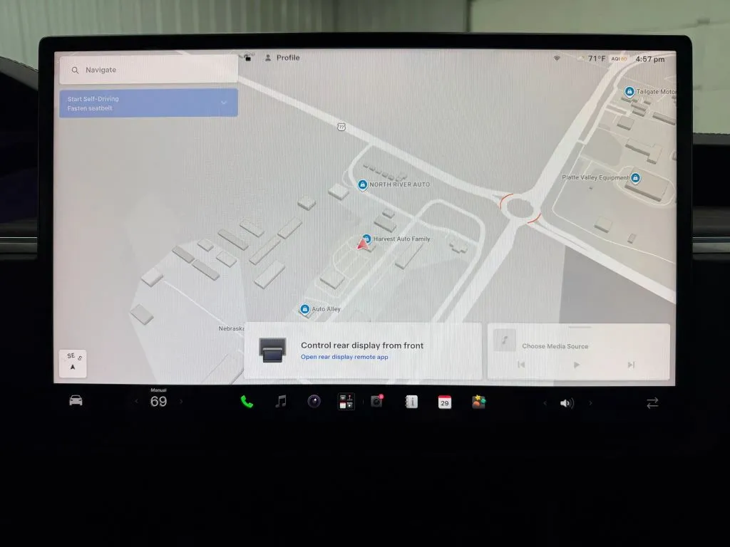 Tesla Model X photo 23