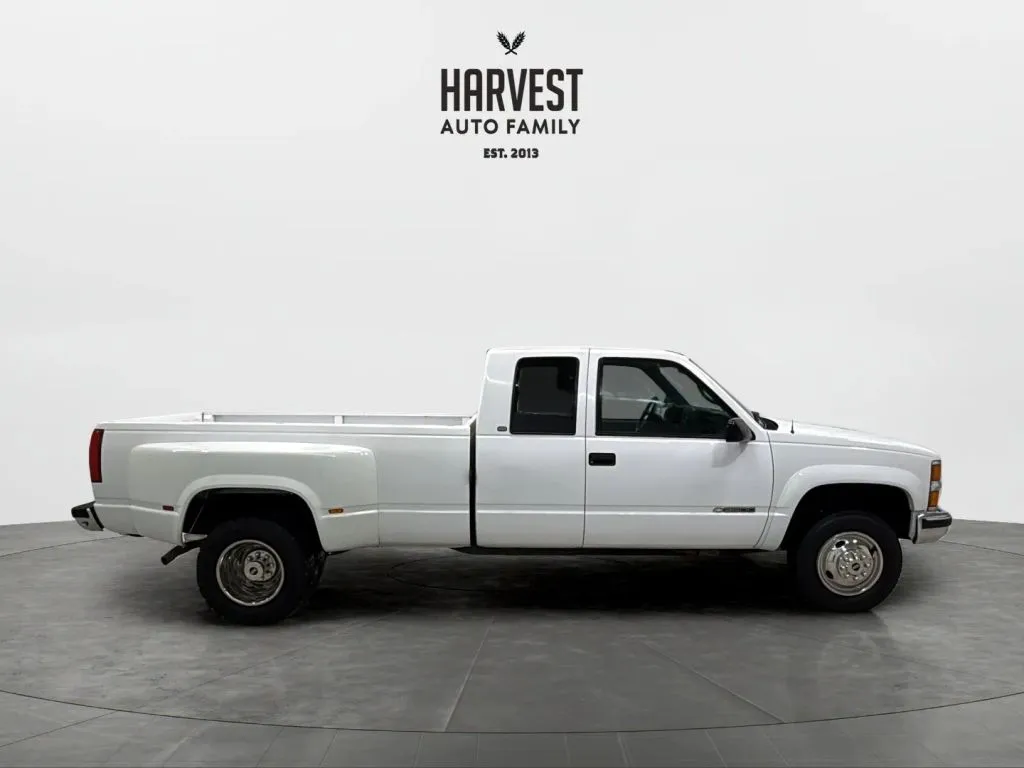 Chevrolet 3500 photo 8