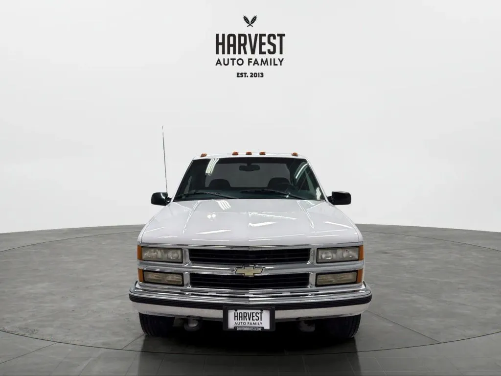 Chevrolet 3500 photo 11