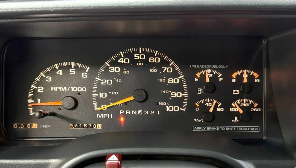 Chevrolet 3500 photo 20