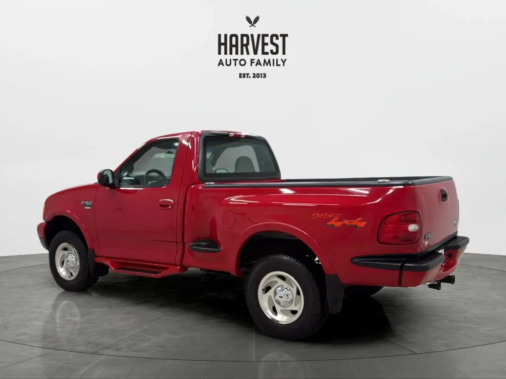 Ford F-150 photo 3