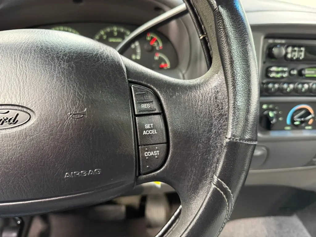Ford F-150 photo 24
