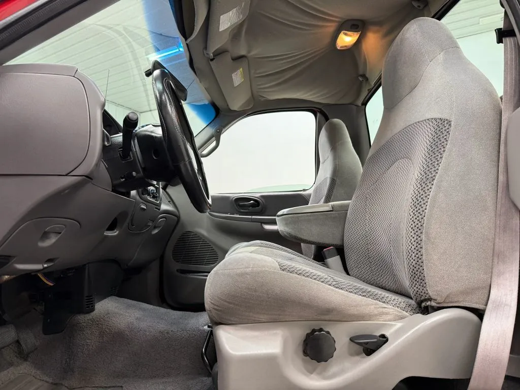 Ford F-150 photo 14