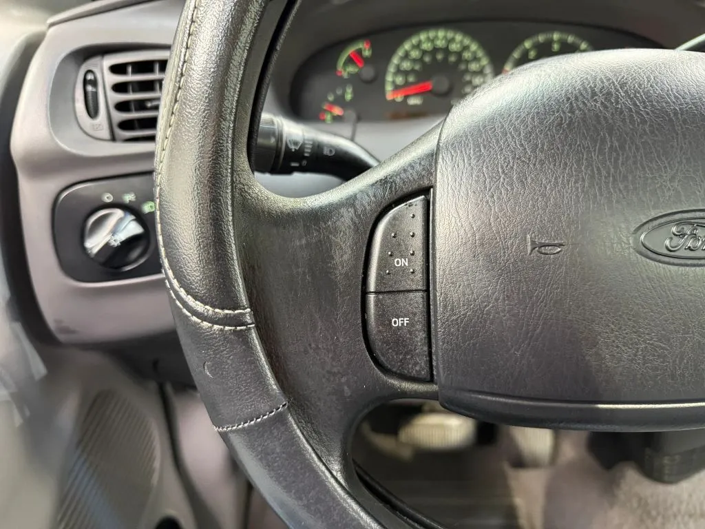 Ford F-150 photo 23