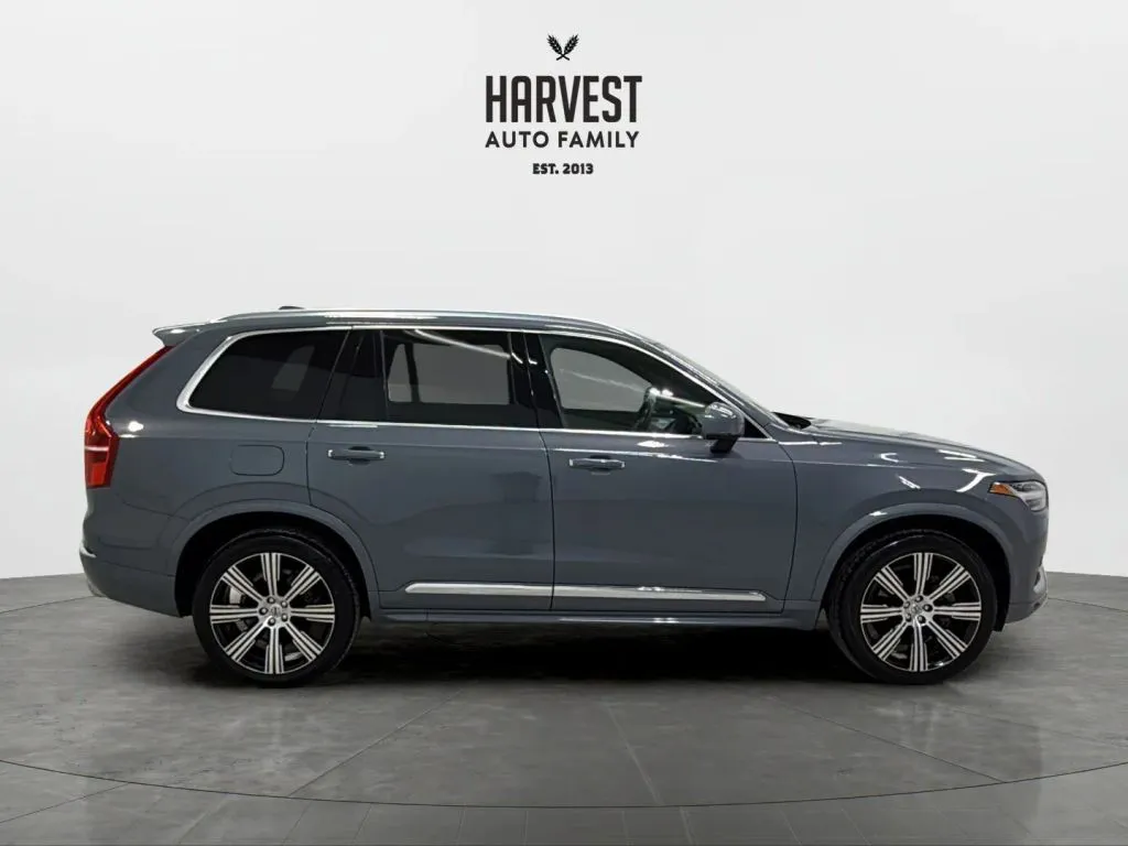 Volvo XC90 photo 8